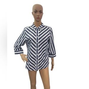 Chicos Women’s Size 8/10 Non Iron Stain Shield 3/4 Sleeve Strips Button Up Shirt